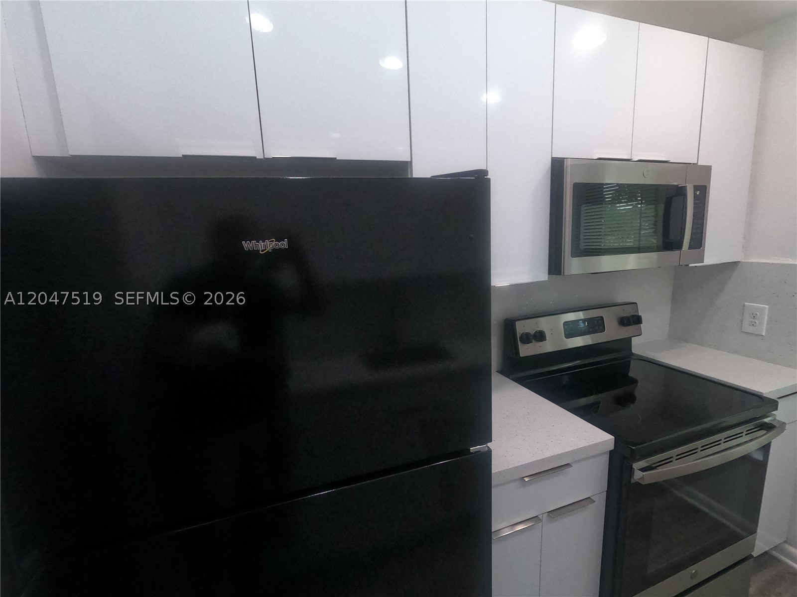 LESLIE ESTATES SEC FIVE - Residential Lease