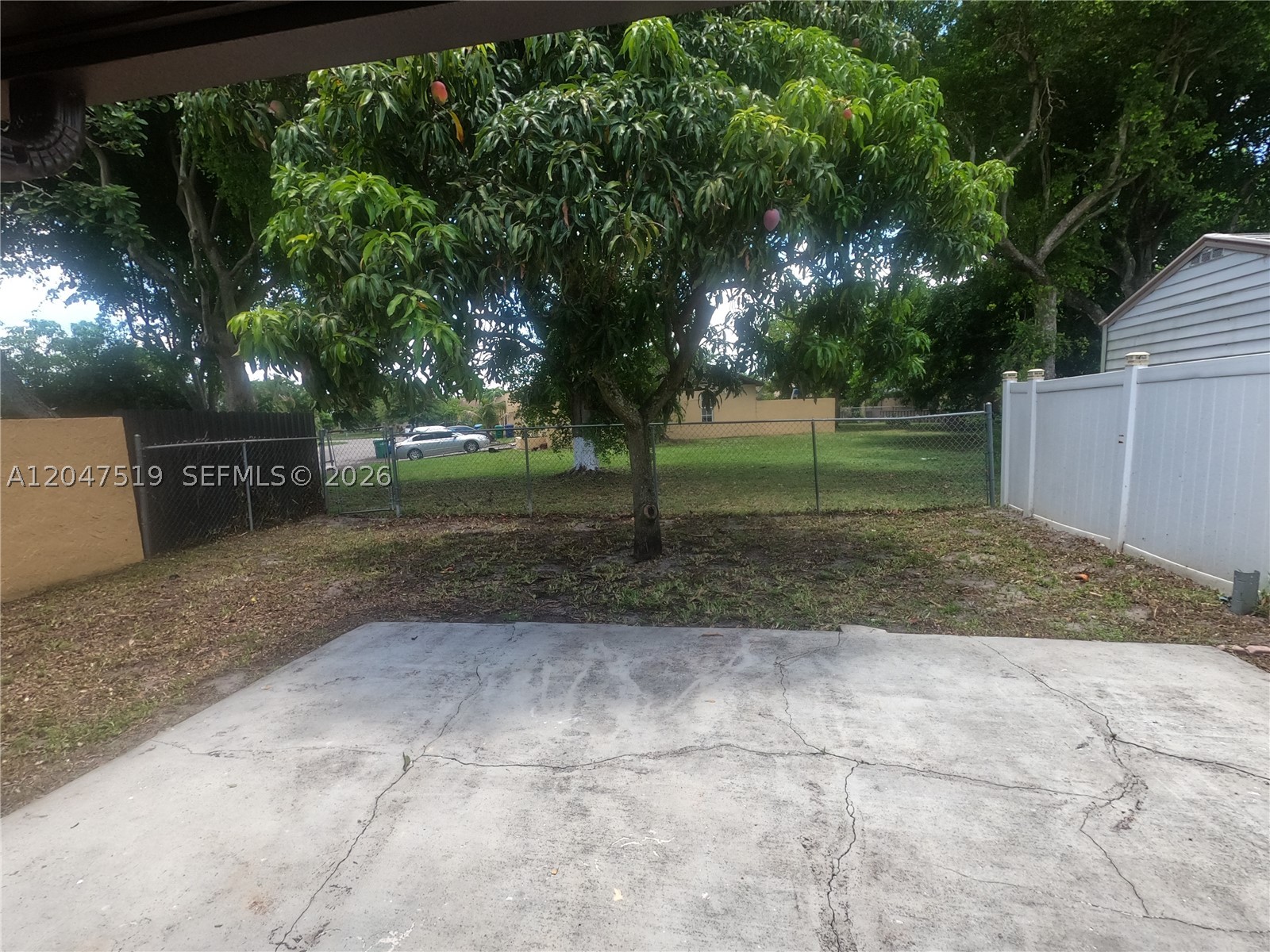 LESLIE ESTATES SEC FIVE - Residential Lease