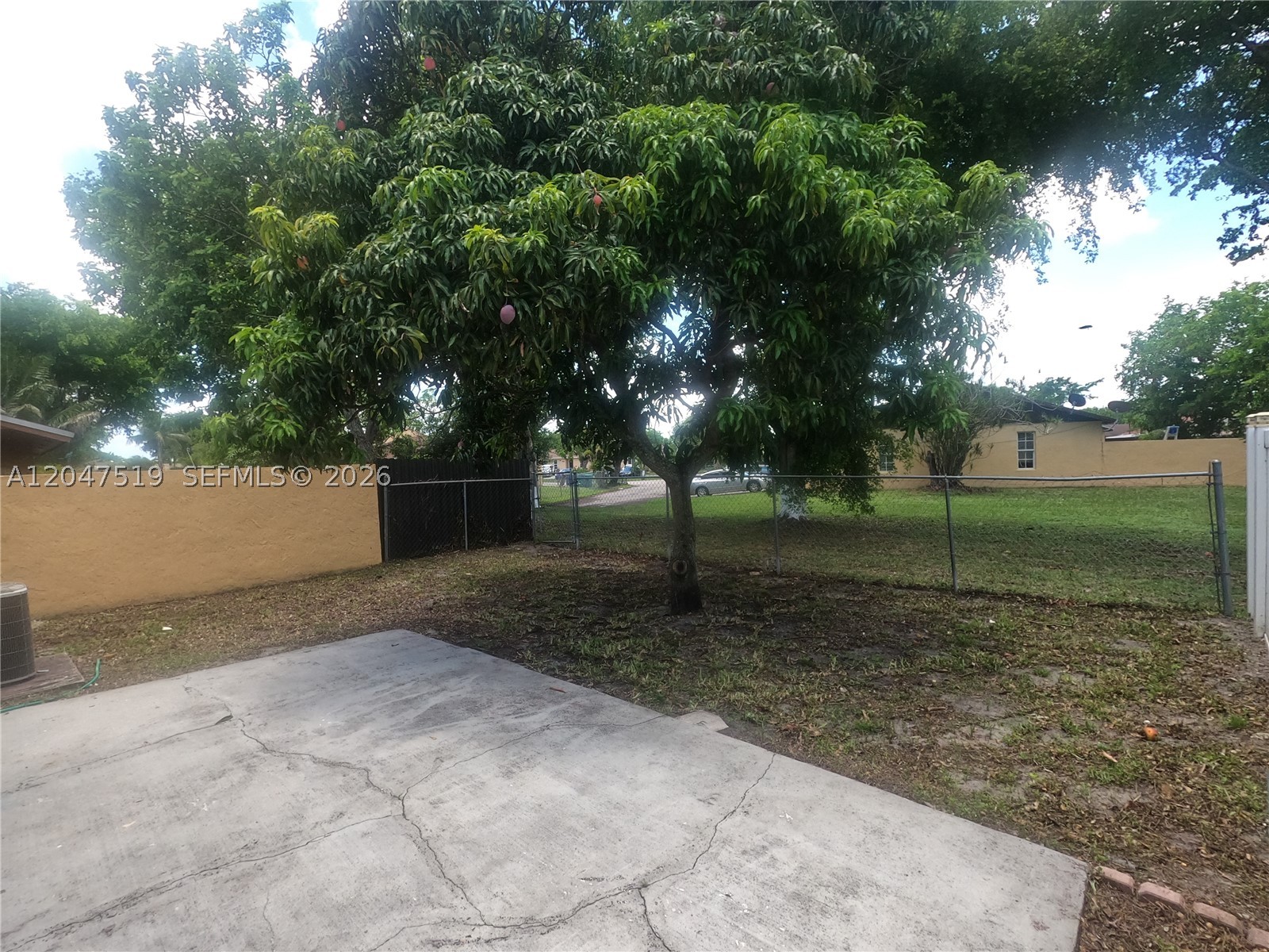 LESLIE ESTATES SEC FIVE - Residential Lease