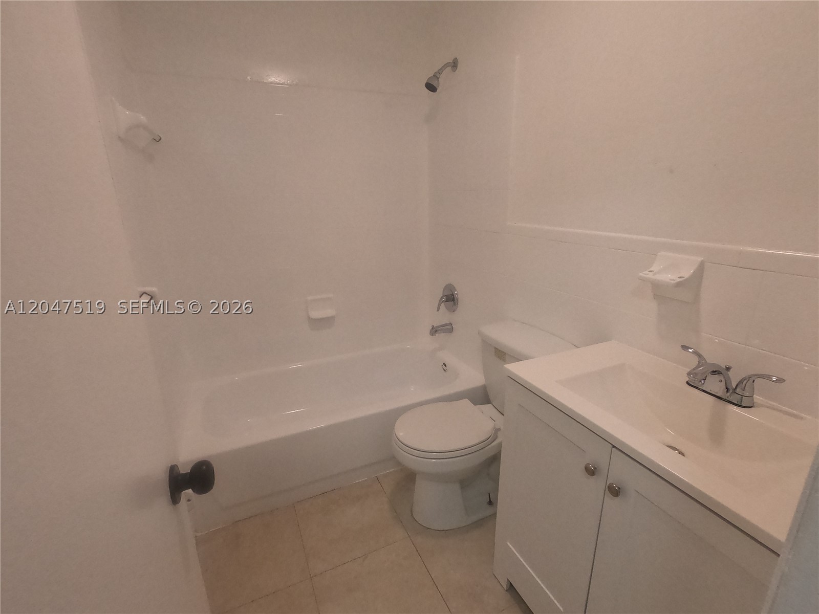 LESLIE ESTATES SEC FIVE - Residential Lease
