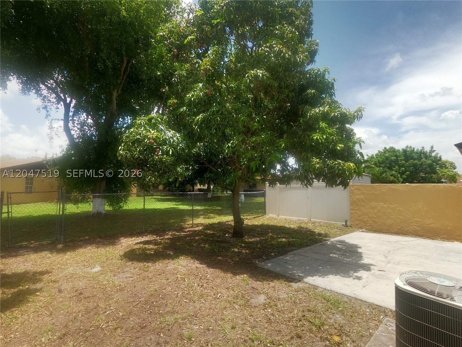LESLIE ESTATES SEC FIVE - Residential Lease