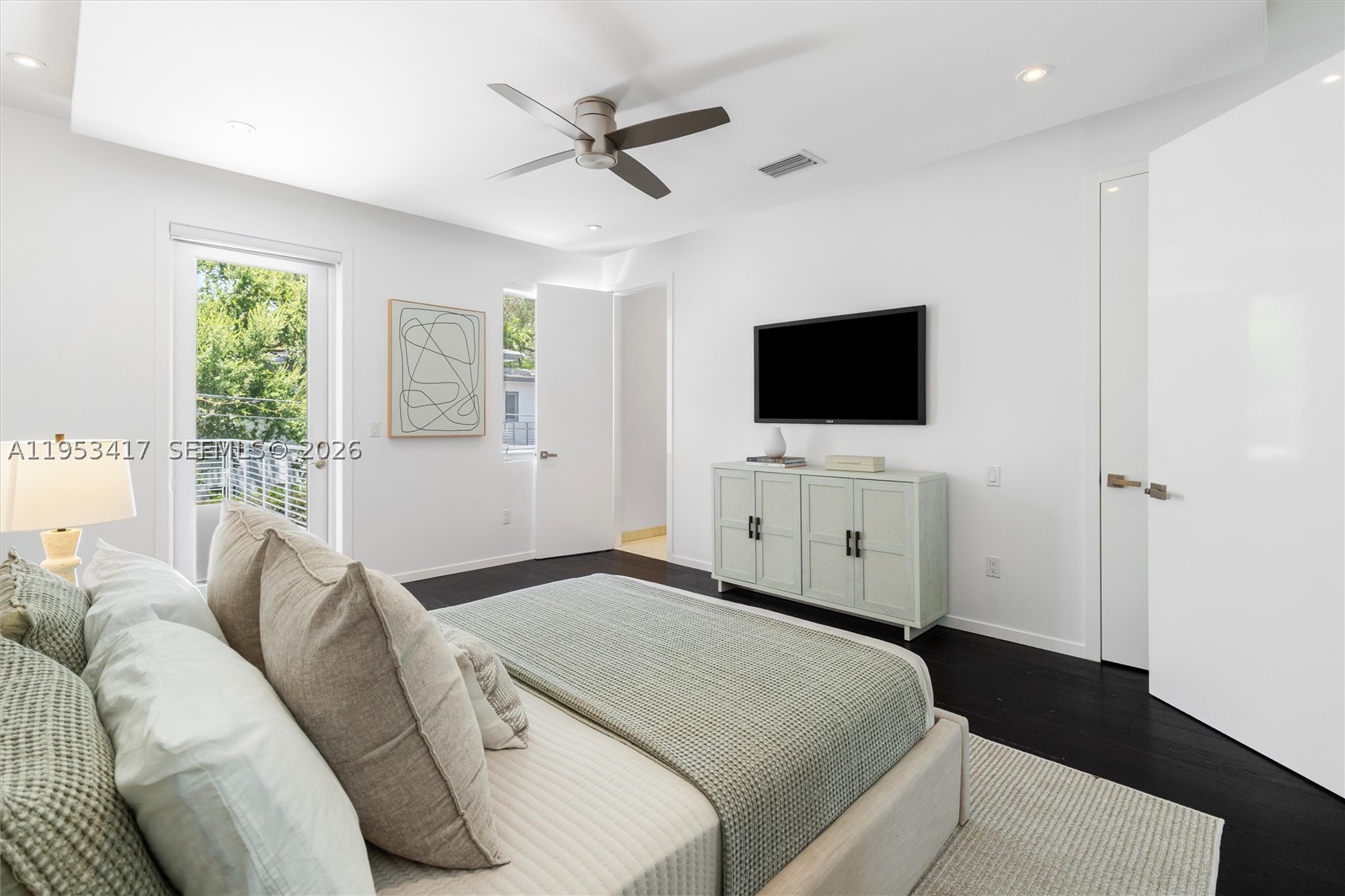CORAL GABLES RIVIERA SEC - Residential