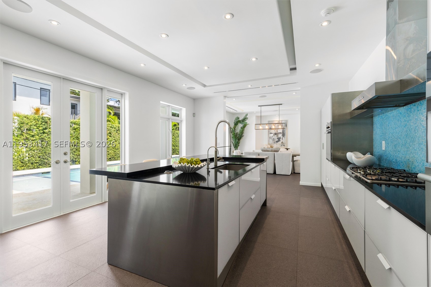 CORAL GABLES RIVIERA SEC - Residential