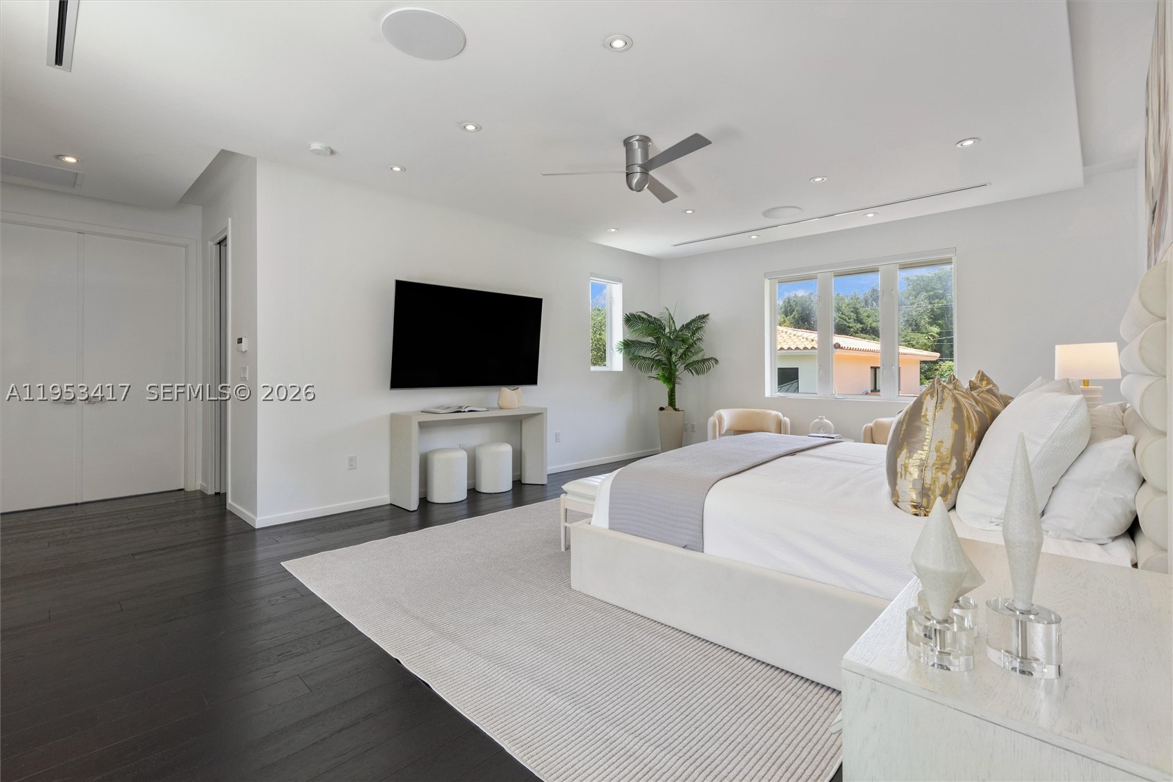 CORAL GABLES RIVIERA SEC - Residential
