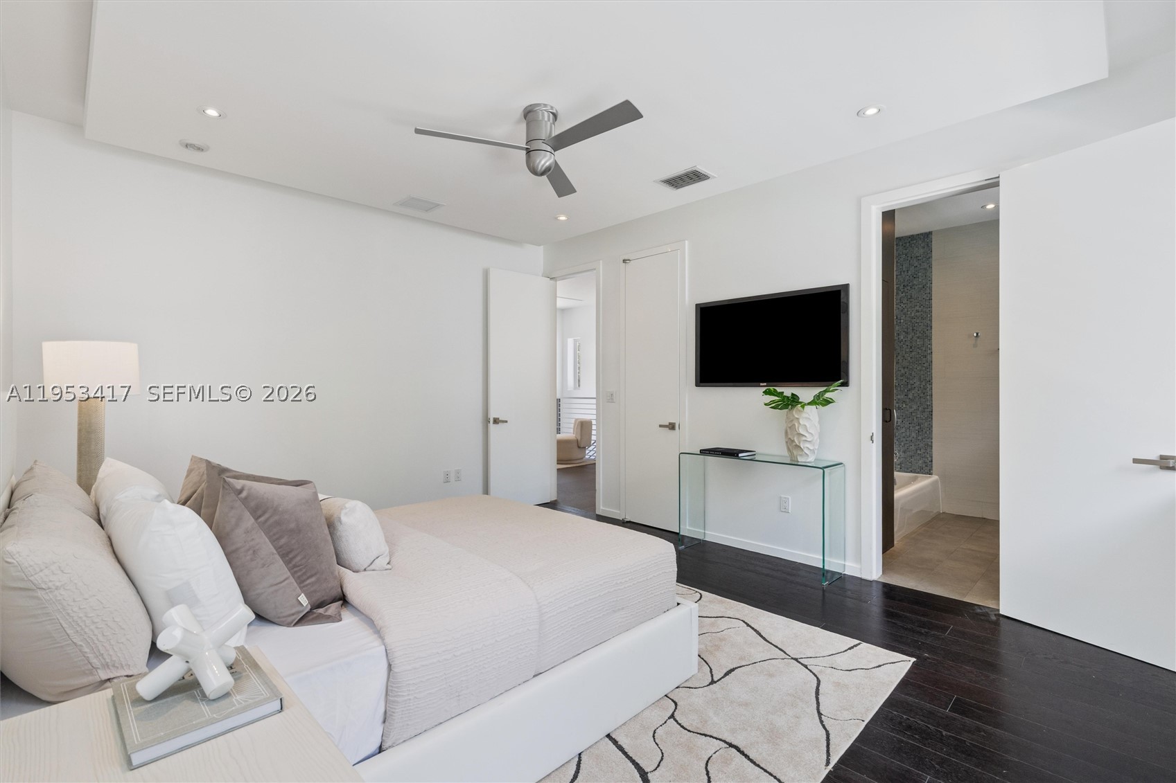 CORAL GABLES RIVIERA SEC - Residential
