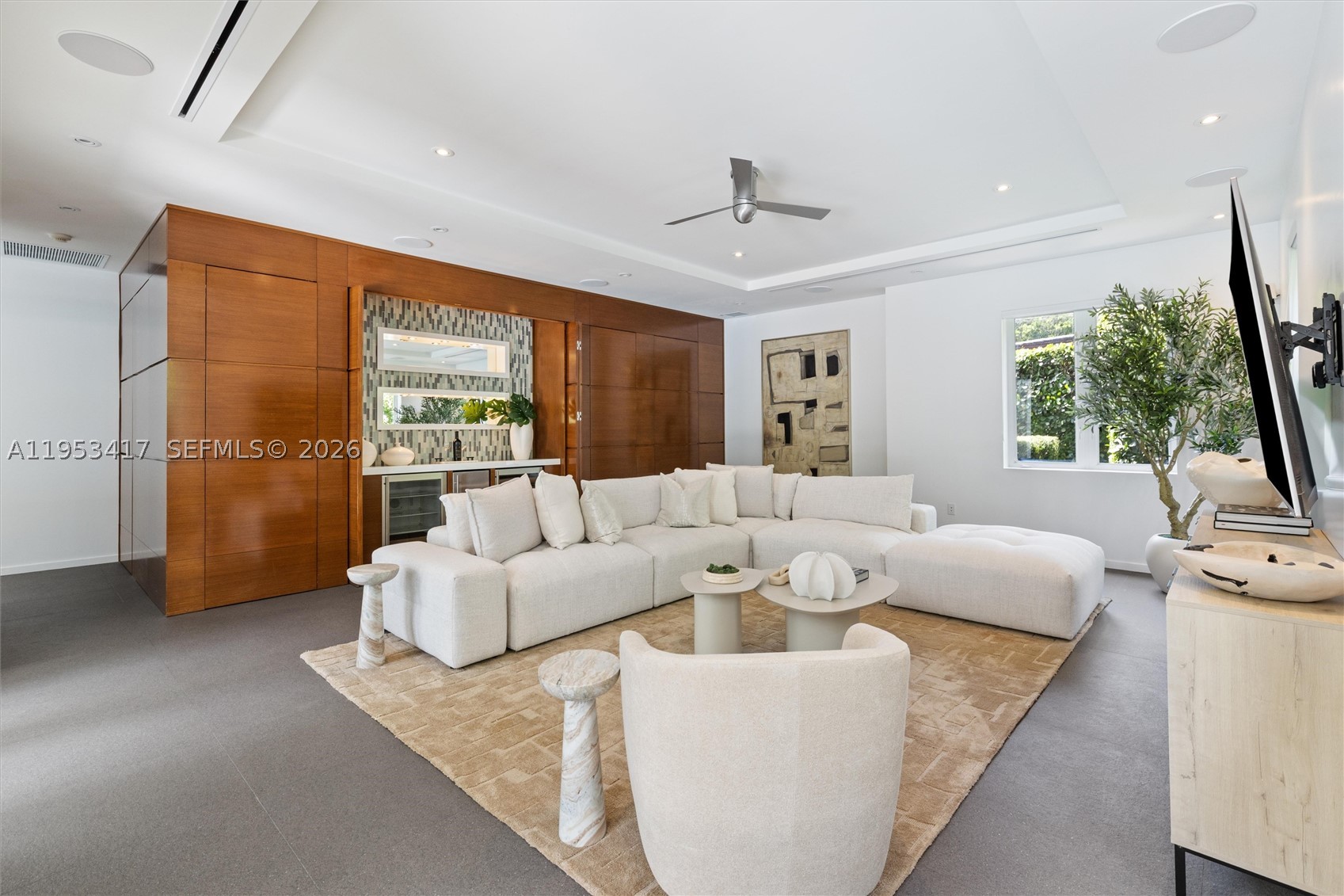CORAL GABLES RIVIERA SEC - Residential