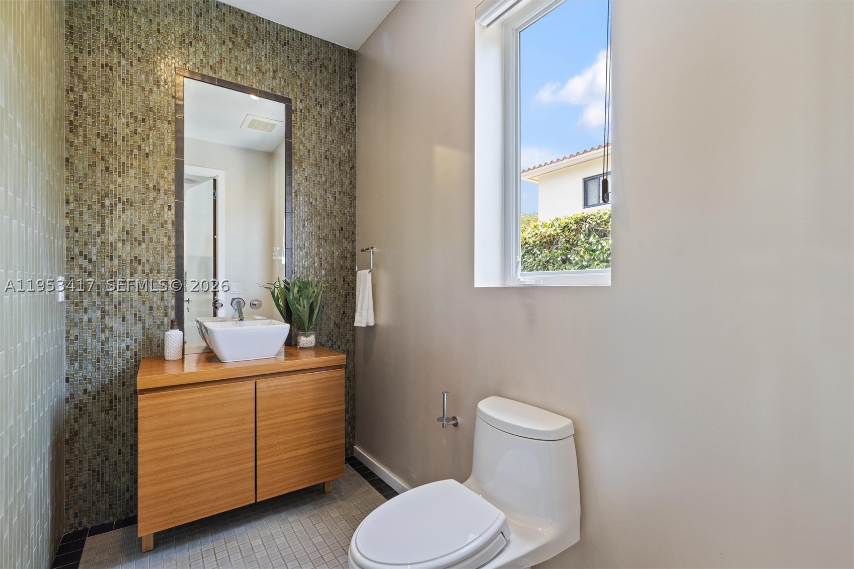 CORAL GABLES RIVIERA SEC - Residential