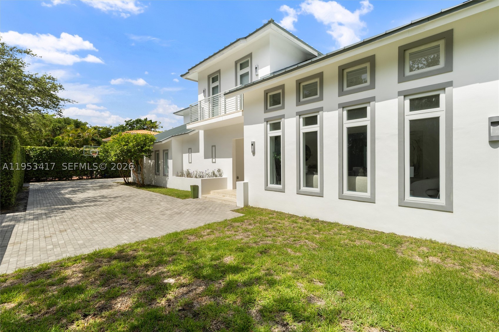 CORAL GABLES RIVIERA SEC - Residential