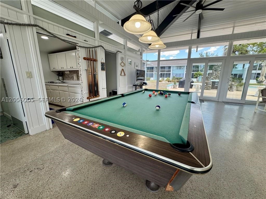 Country Club Estates Condo - Residential