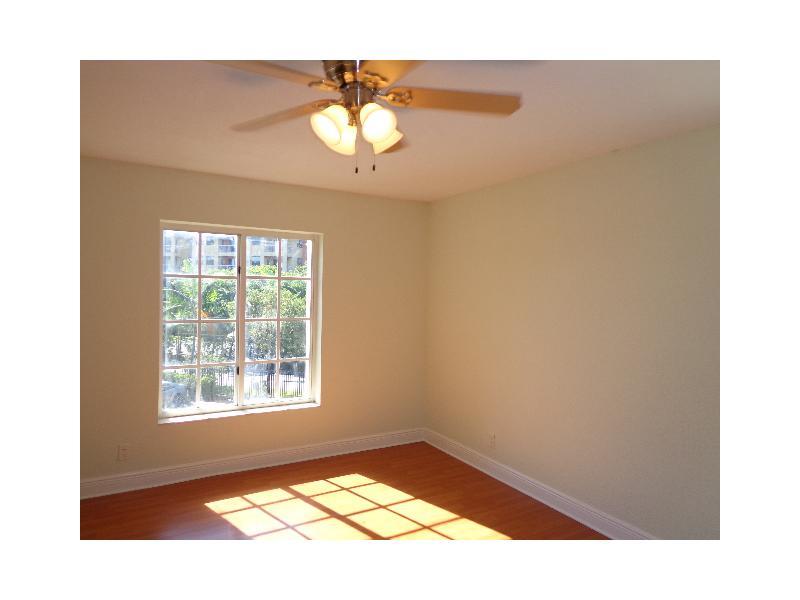 DORAL GARDENS II CONDO - Residential Lease