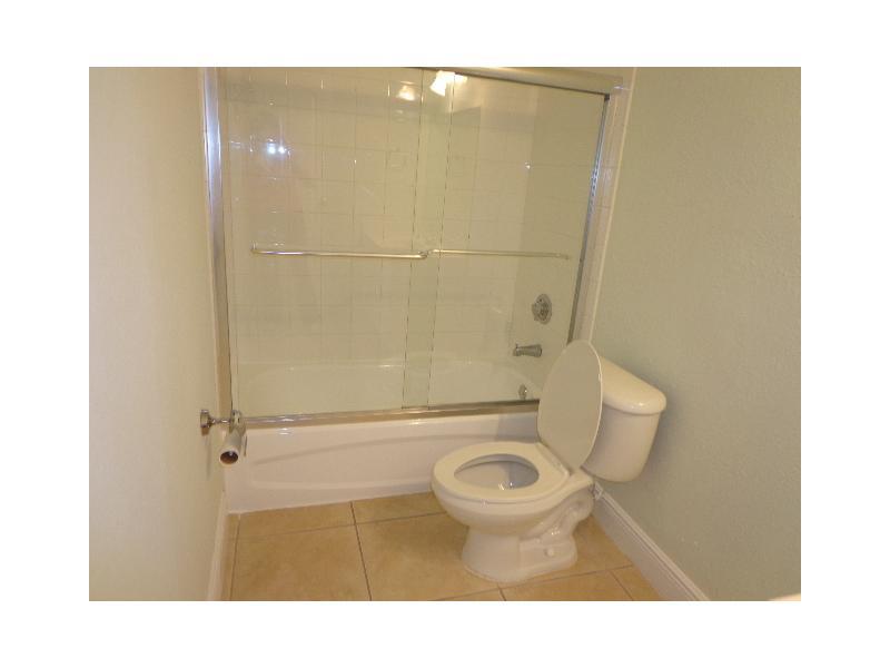 DORAL GARDENS II CONDO - Residential Lease