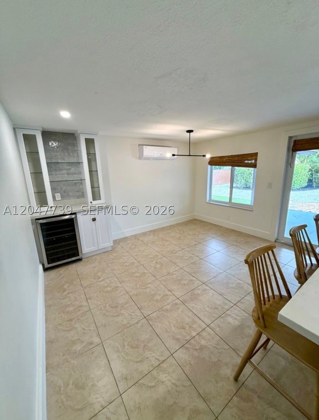 LINDA SUE PARK - Residential Lease