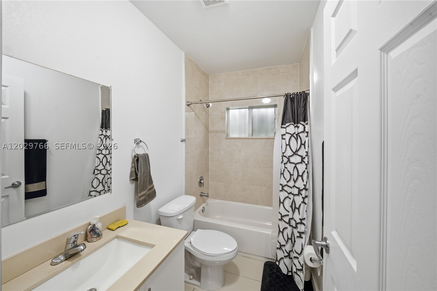 22ND AVE HEIGHTS - Residential Income