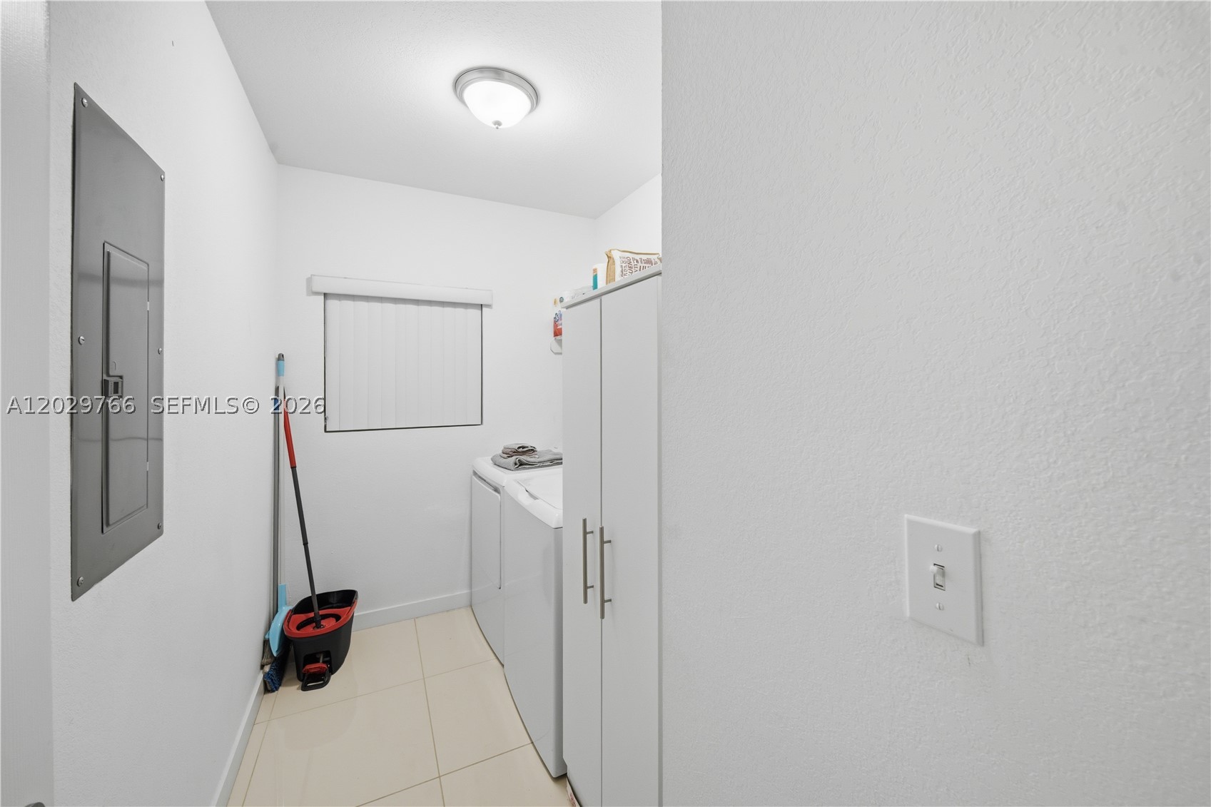22ND AVE HEIGHTS - Residential Income