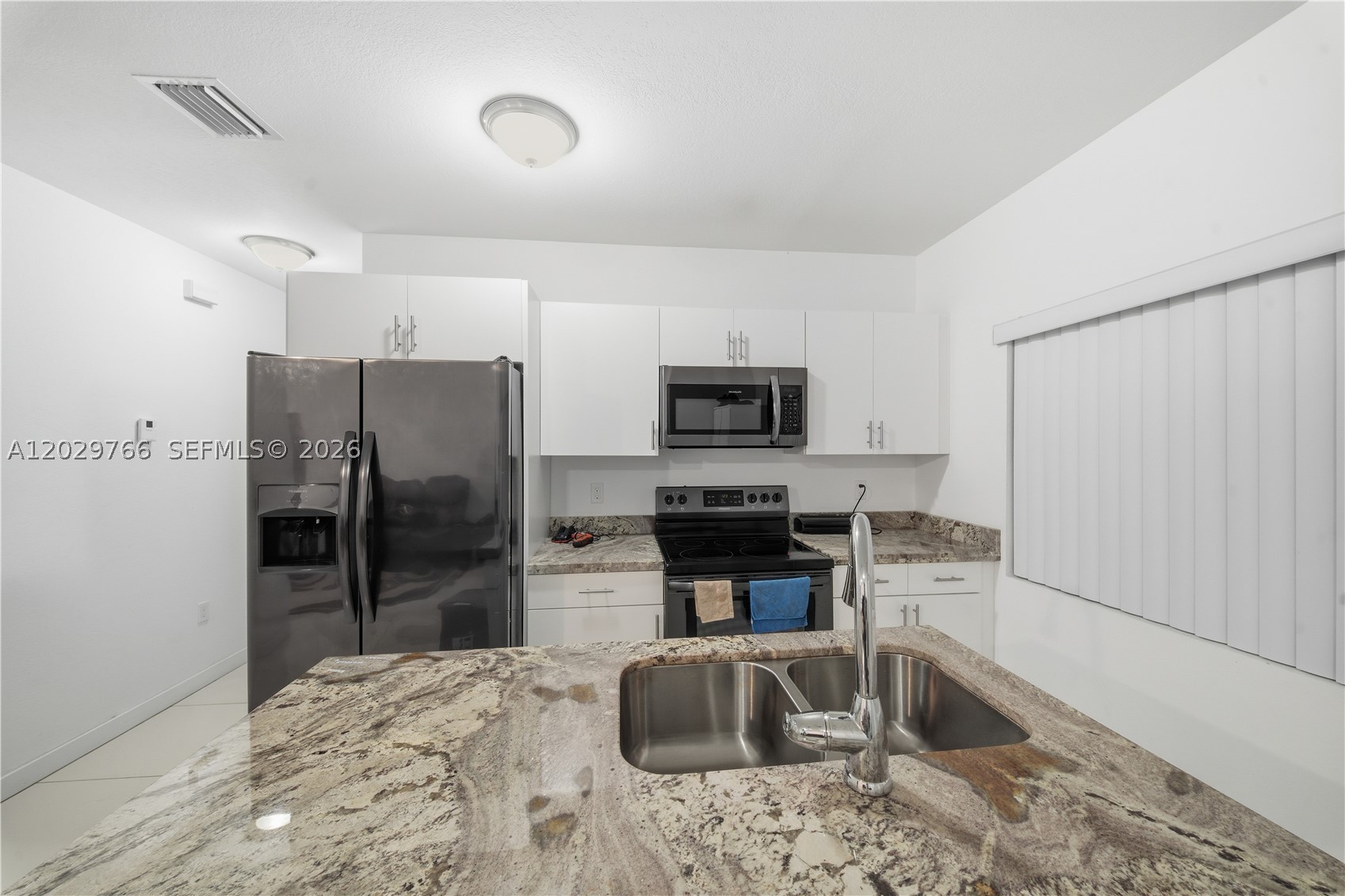 22ND AVE HEIGHTS - Residential Income
