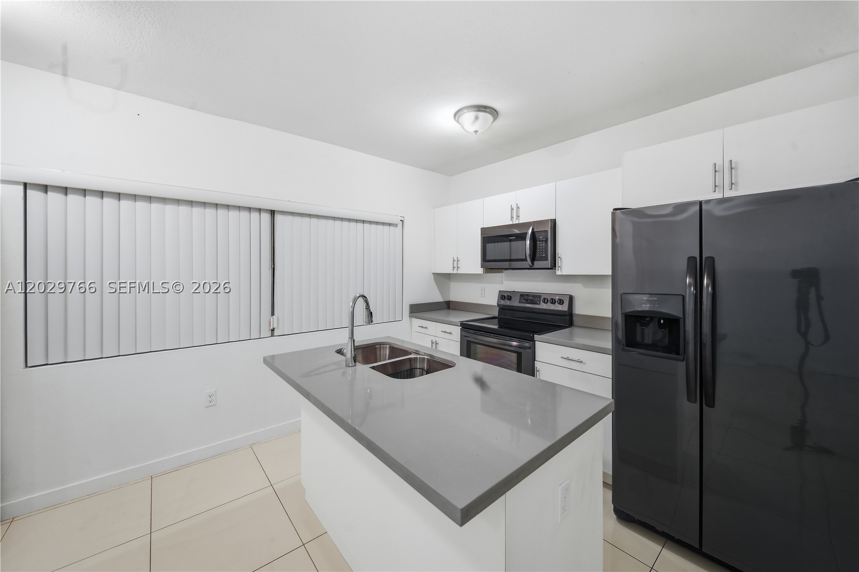 22ND AVE HEIGHTS - Residential Income