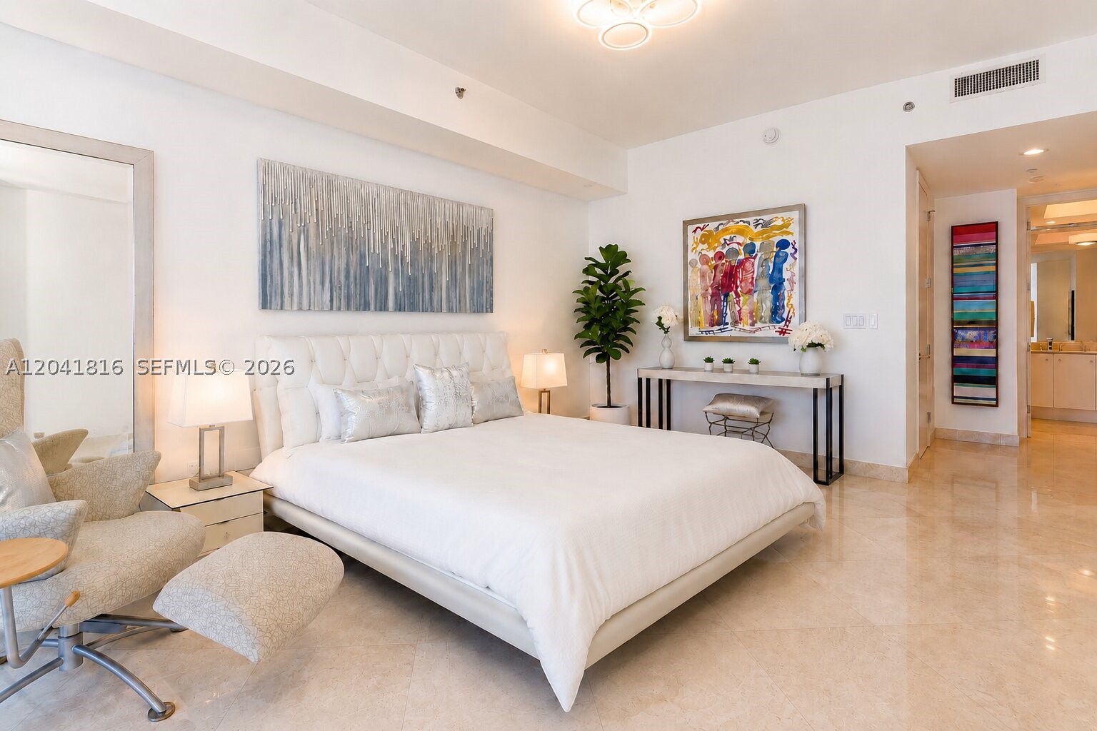 CONTINUUM ON SOUTH BEACH - Residential