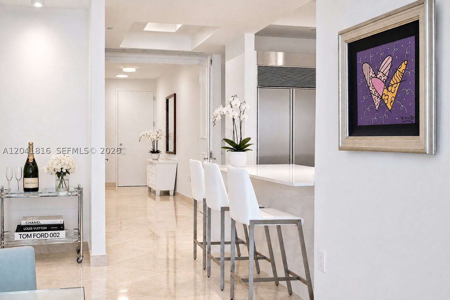 CONTINUUM ON SOUTH BEACH - Residential