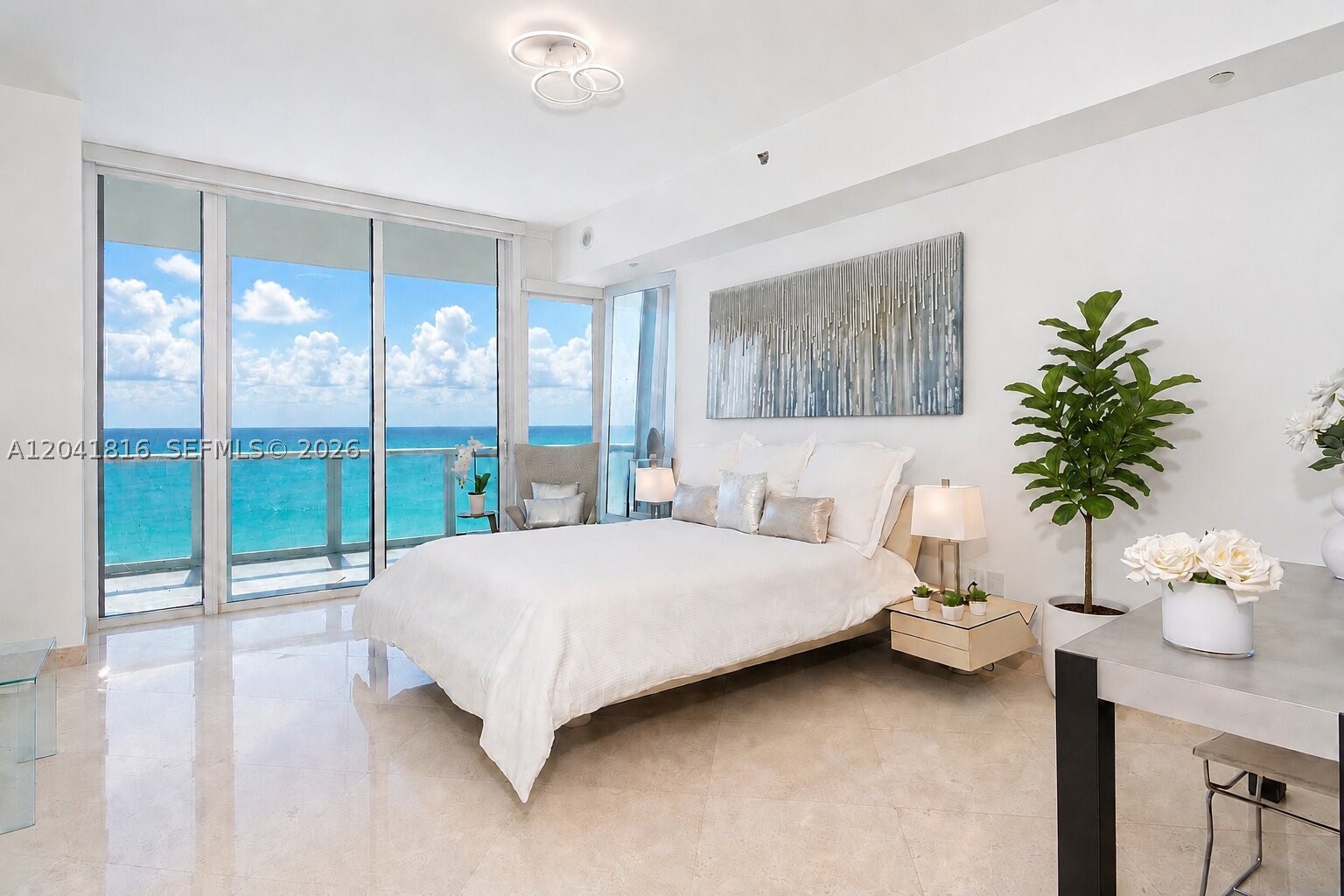 CONTINUUM ON SOUTH BEACH - Residential