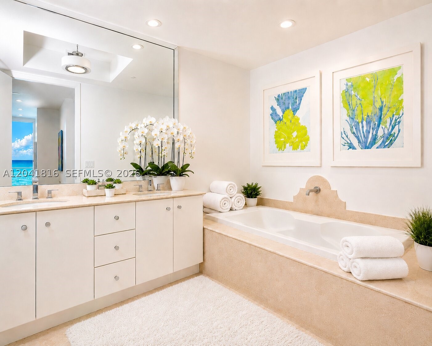 CONTINUUM ON SOUTH BEACH - Residential
