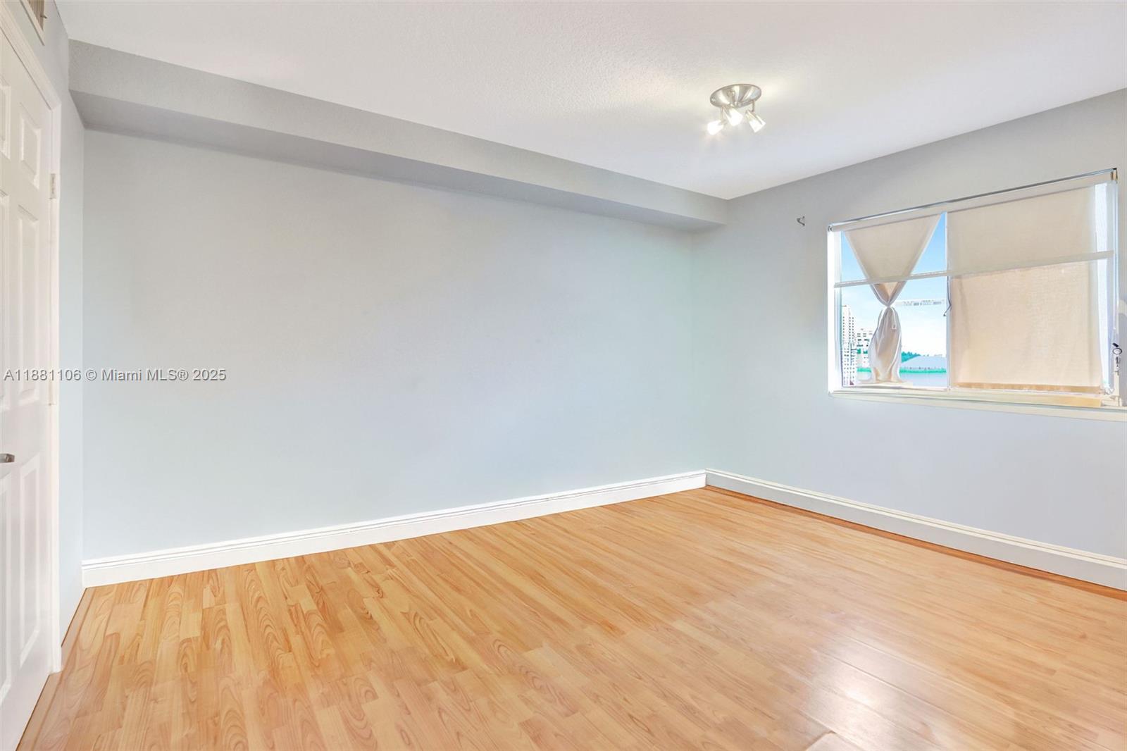 SEYBOLD POINTE CONDO - Residential