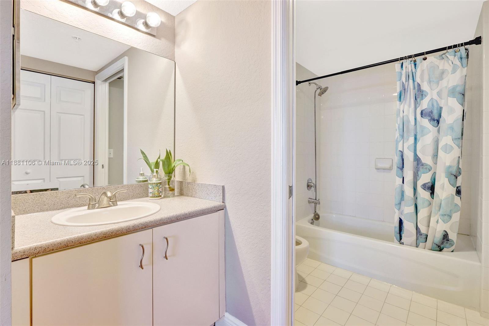 SEYBOLD POINTE CONDO - Residential