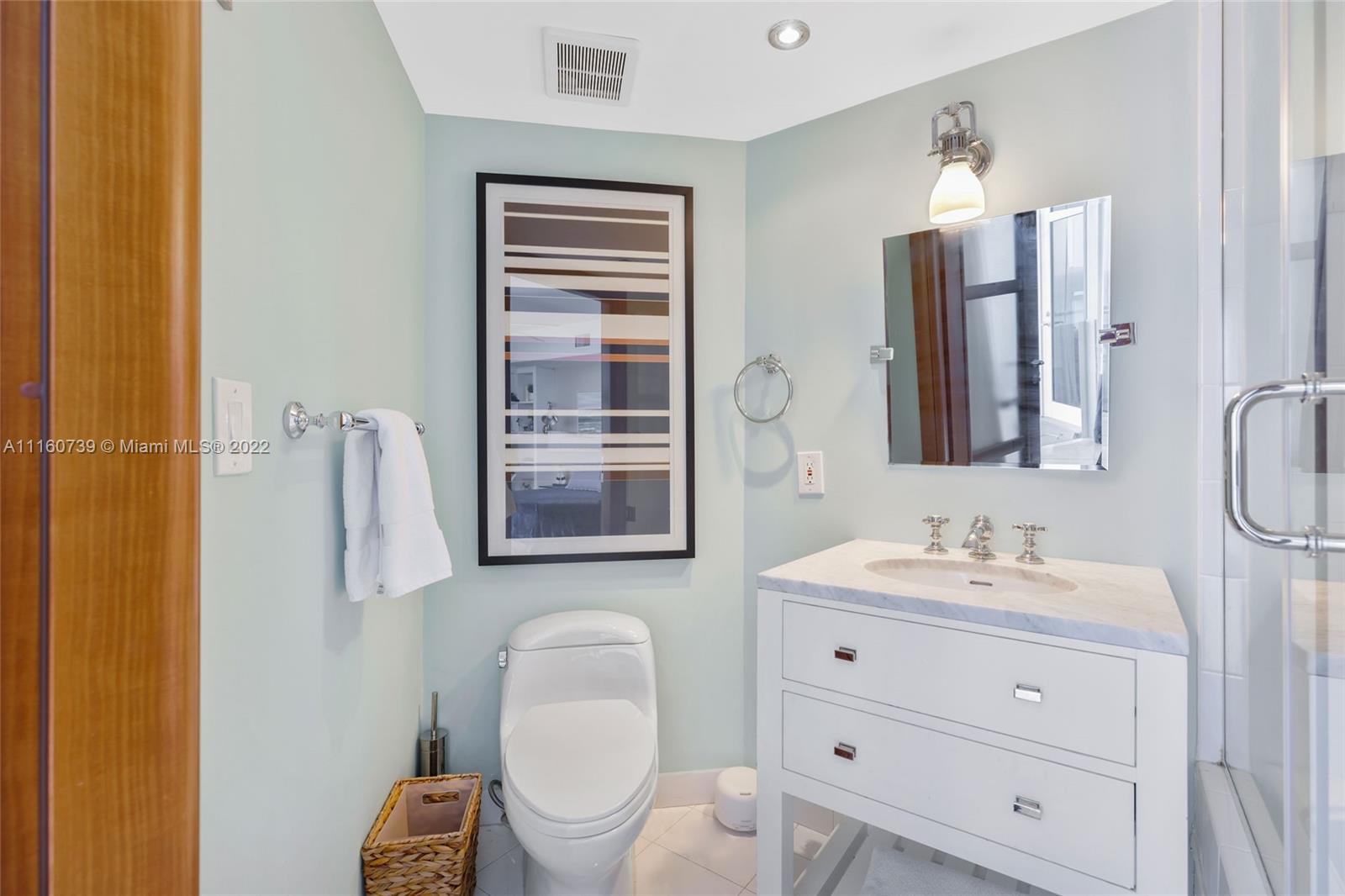 LA GORCE PALACE CONDO - Residential Lease