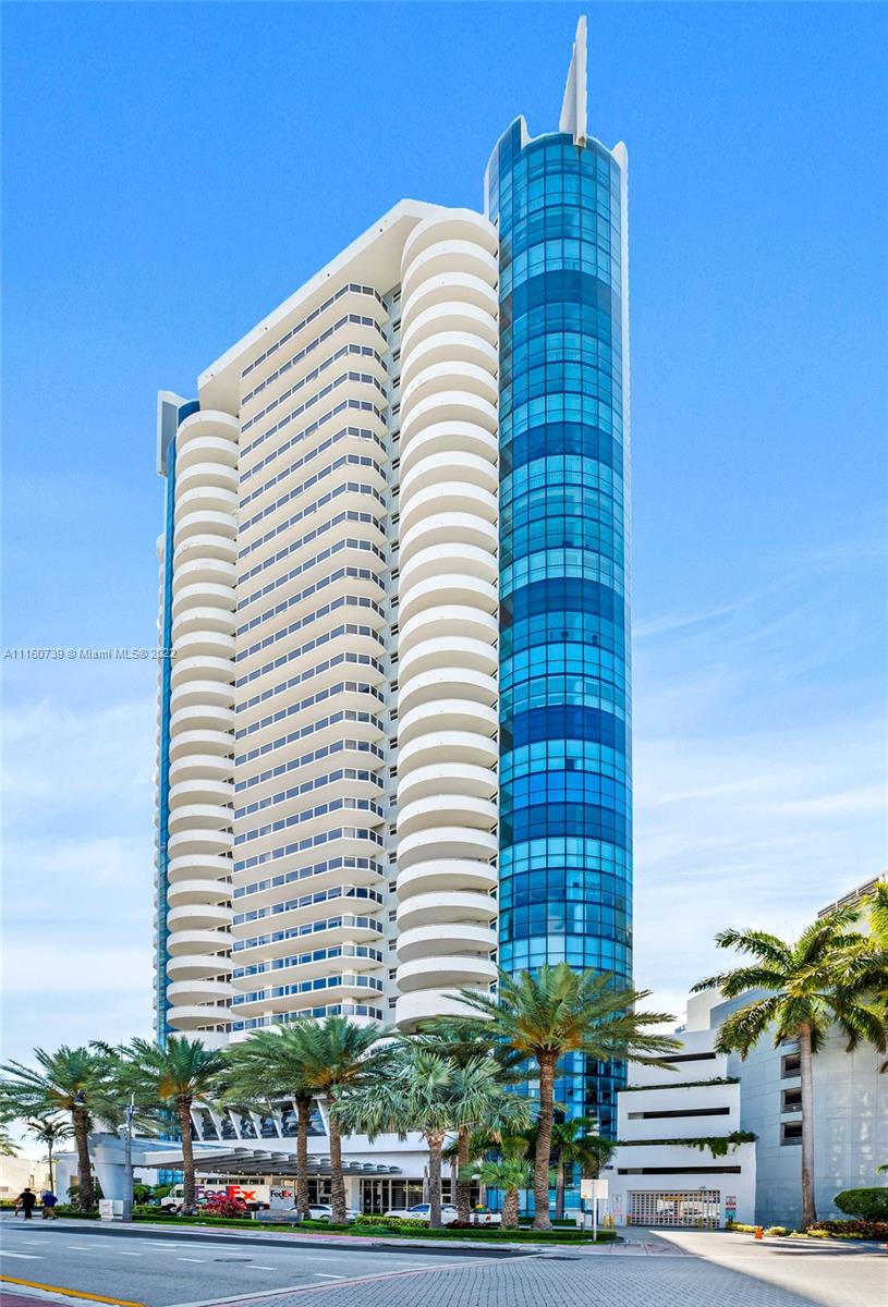 LA GORCE PALACE CONDO - Residential Lease