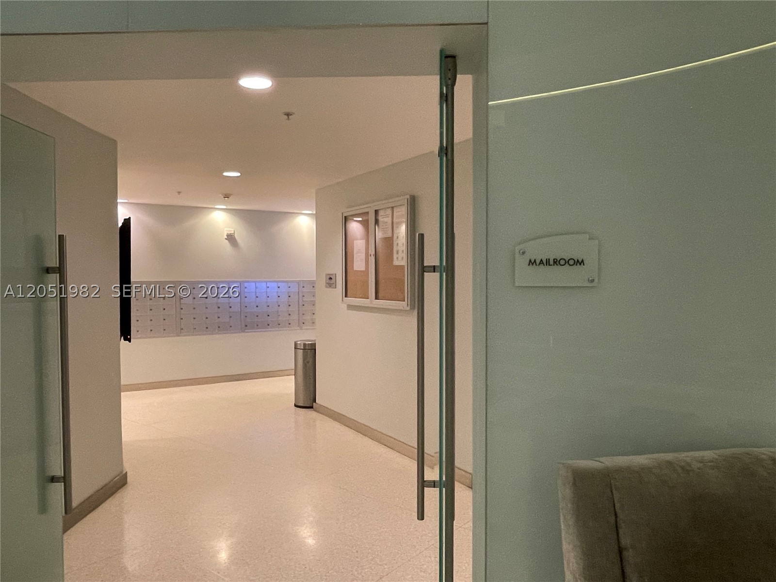 MINT CONDO - Residential