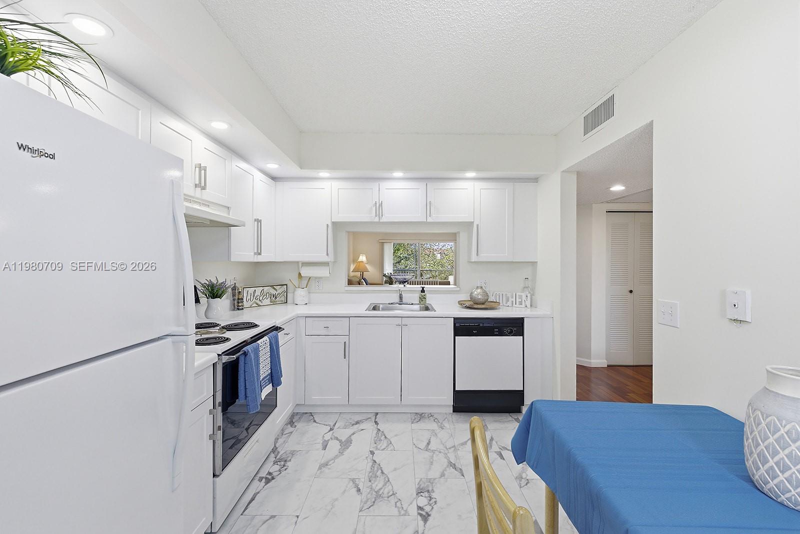 SUFFOLK AT CENTURY VILLAG - Residential