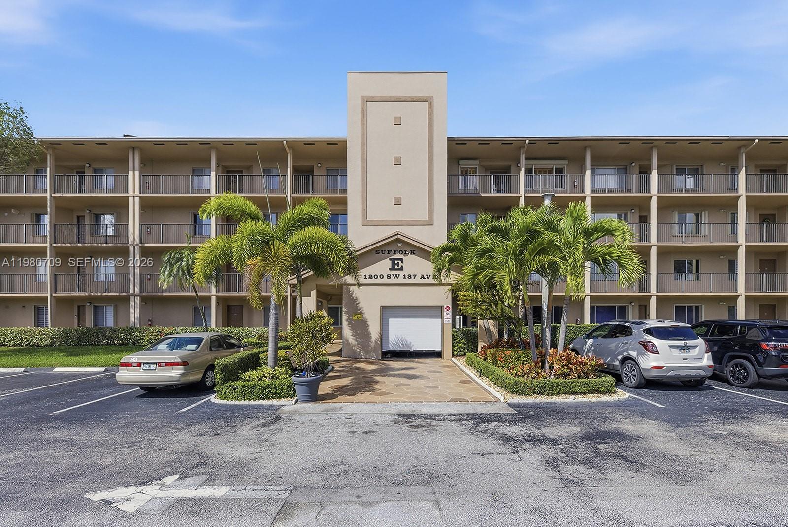 SUFFOLK AT CENTURY VILLAG - Residential