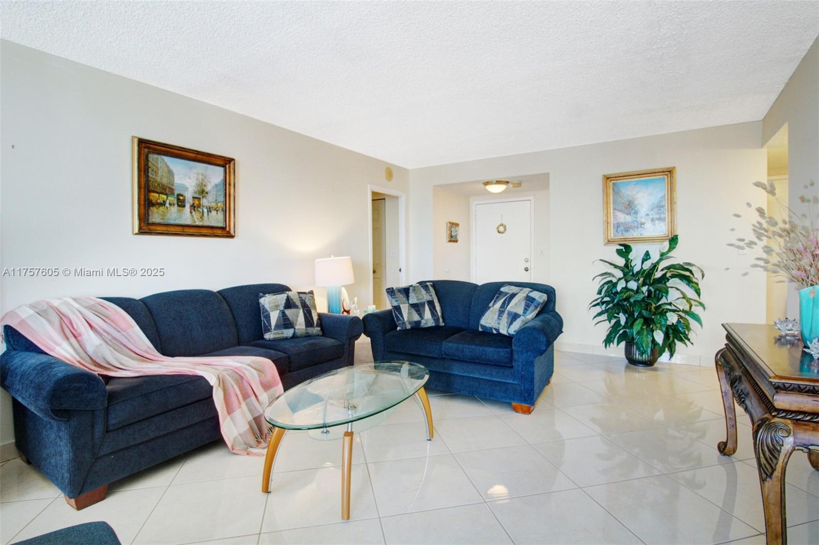 WISTON TOWERS - Residential