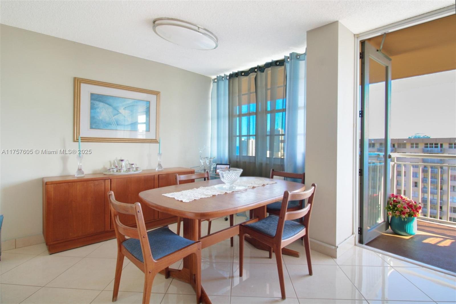 WISTON TOWERS - Residential
