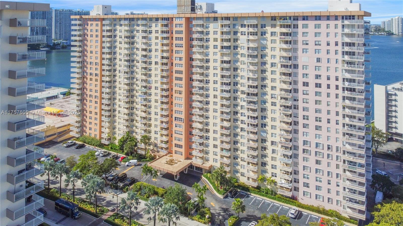 WISTON TOWERS - Residential