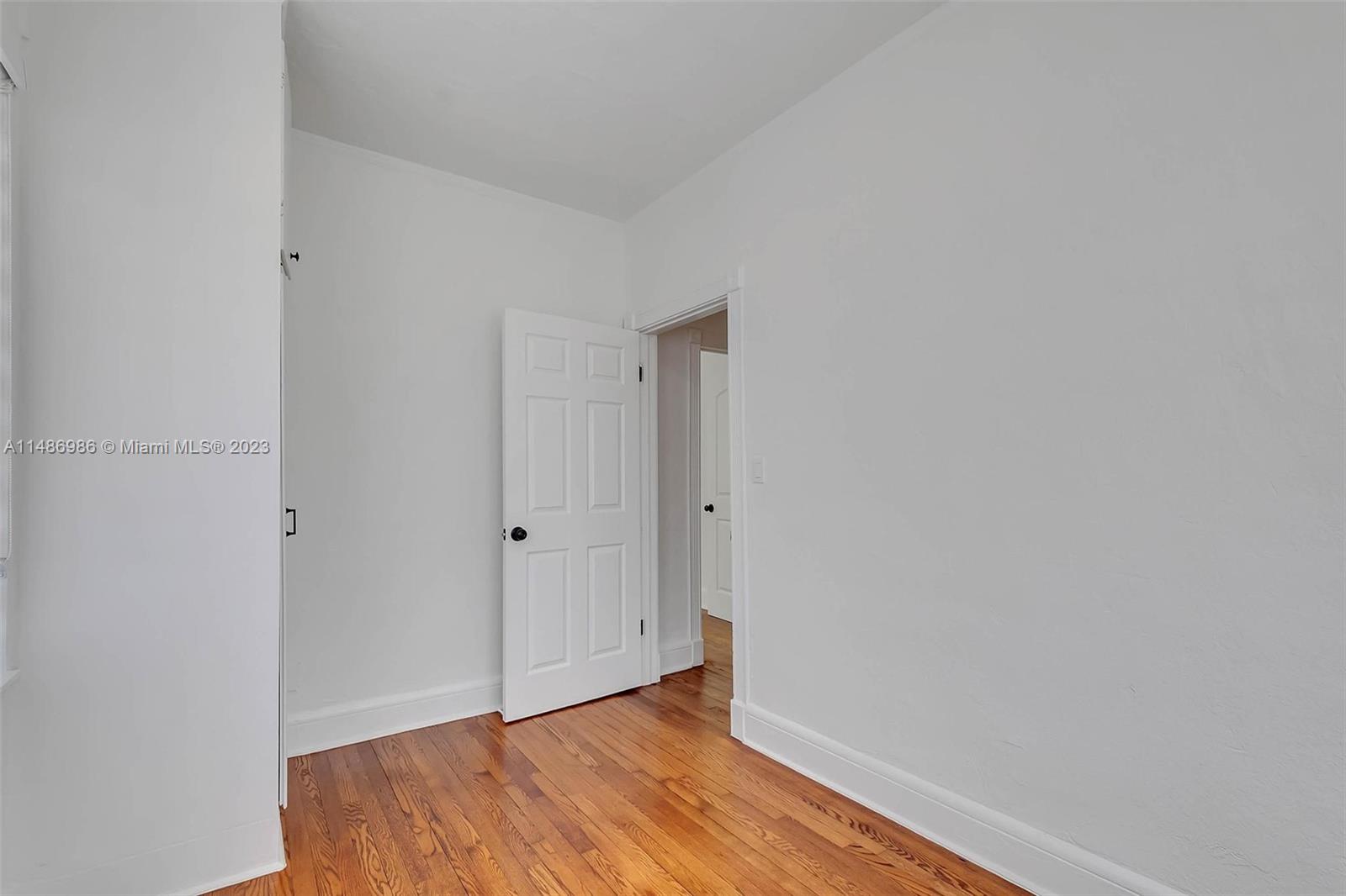 VEDADO - Residential Lease
