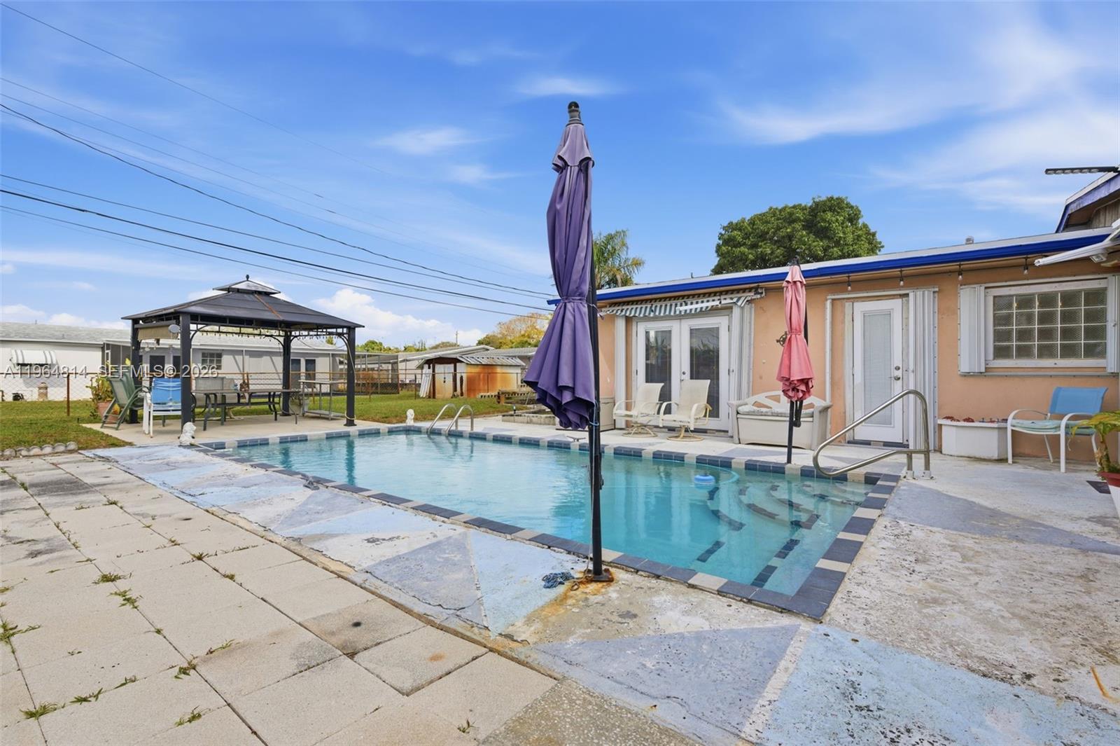 HERITAGE HOMES FIRST ADD - Residential