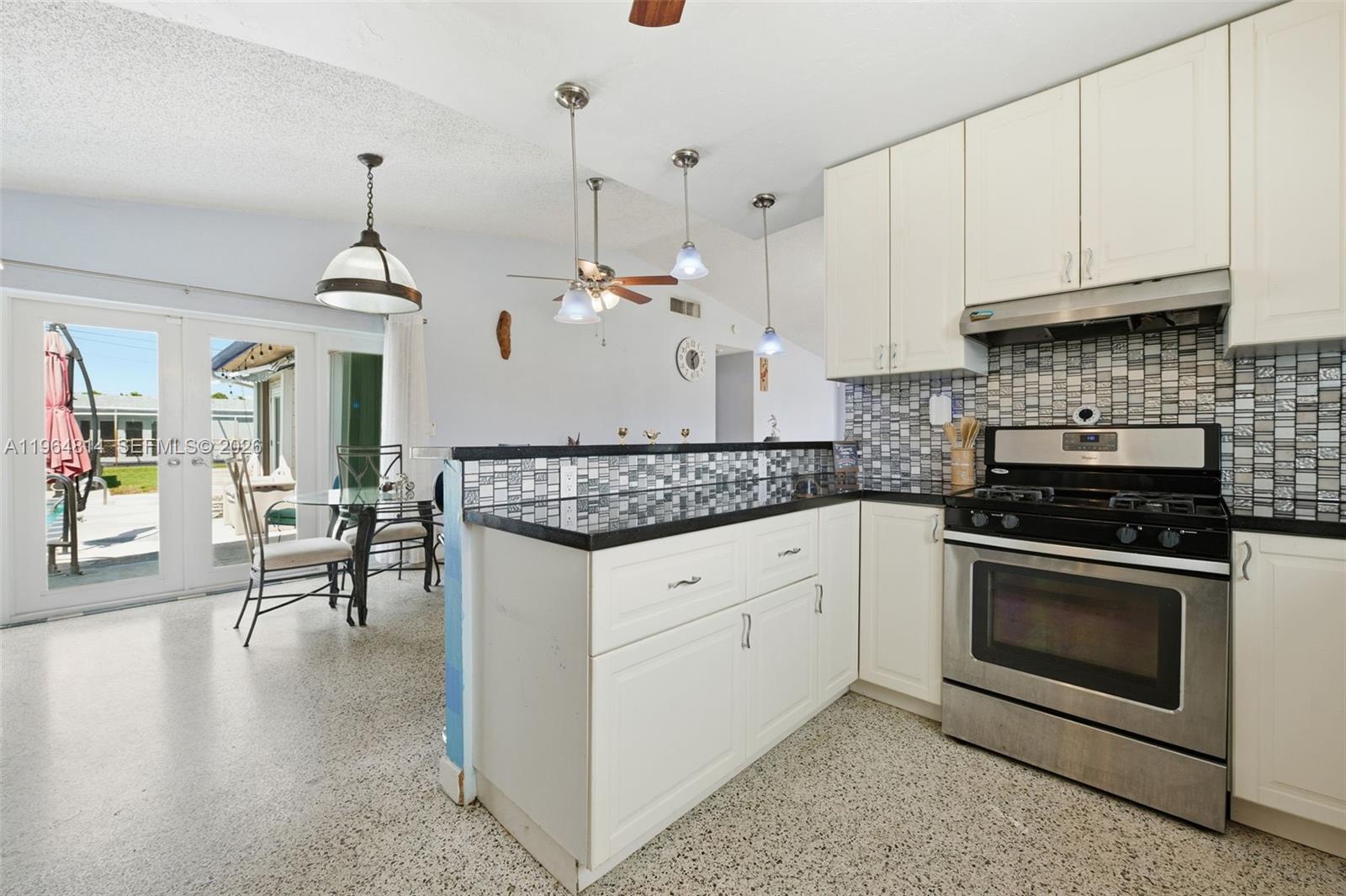 HERITAGE HOMES FIRST ADD - Residential