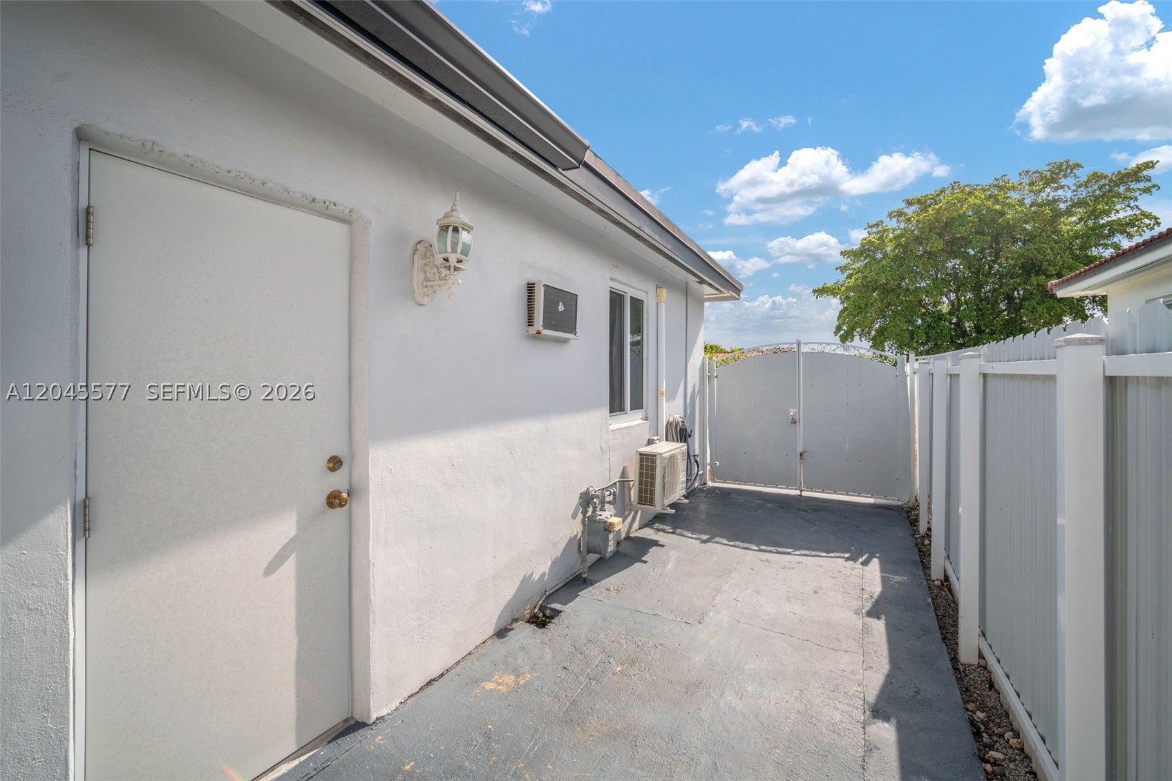 WESTBROOKE 2ND ADDN - Residential Lease