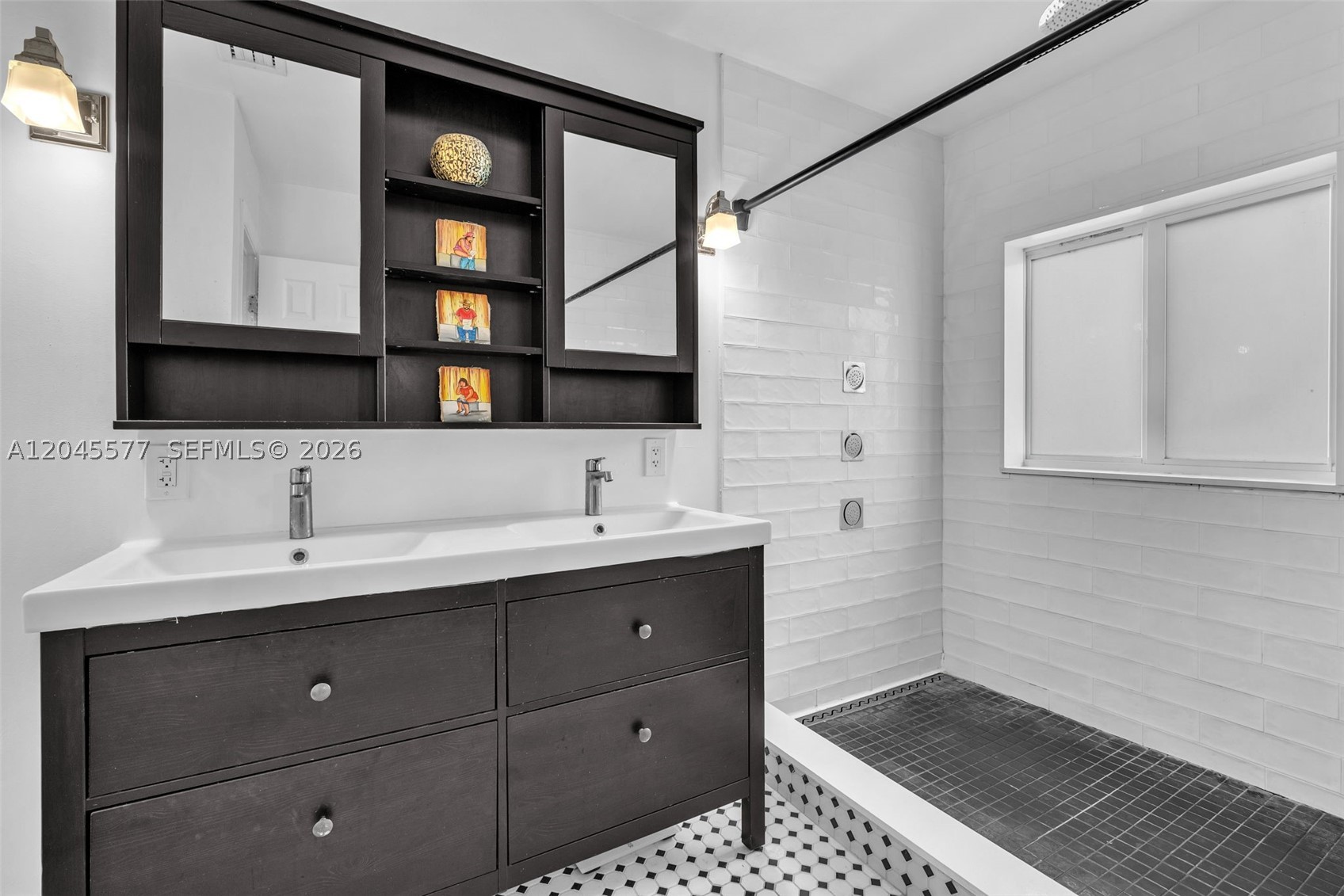 WESTBROOKE 2ND ADDN - Residential Lease