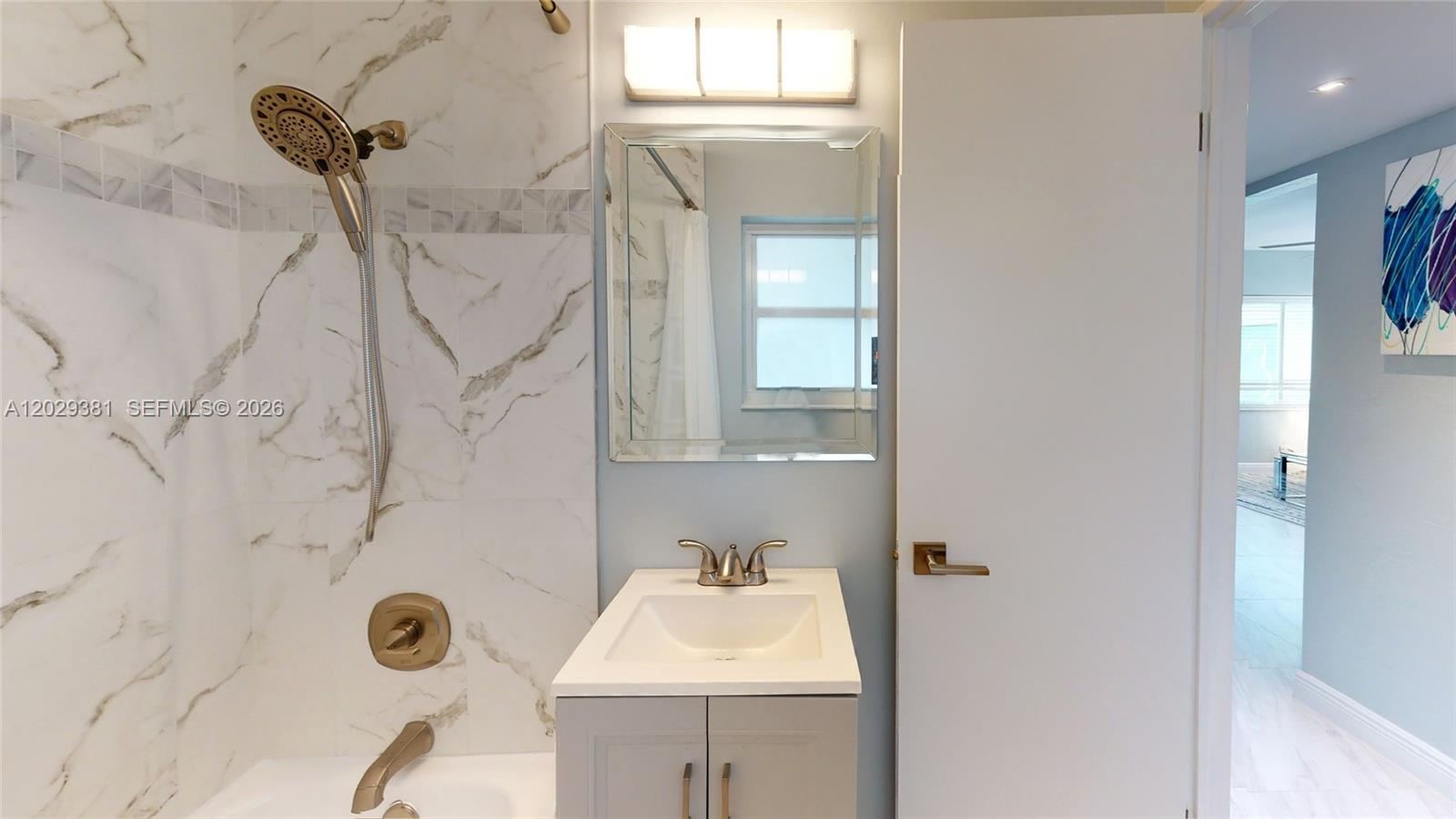 CASA GRANDE CONDO - Residential Lease