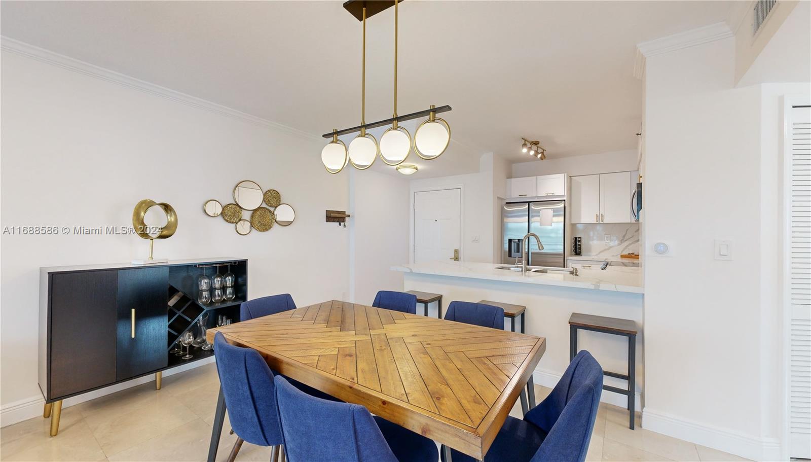 DA VINCI ON DOUGLAS CONDO - Residential