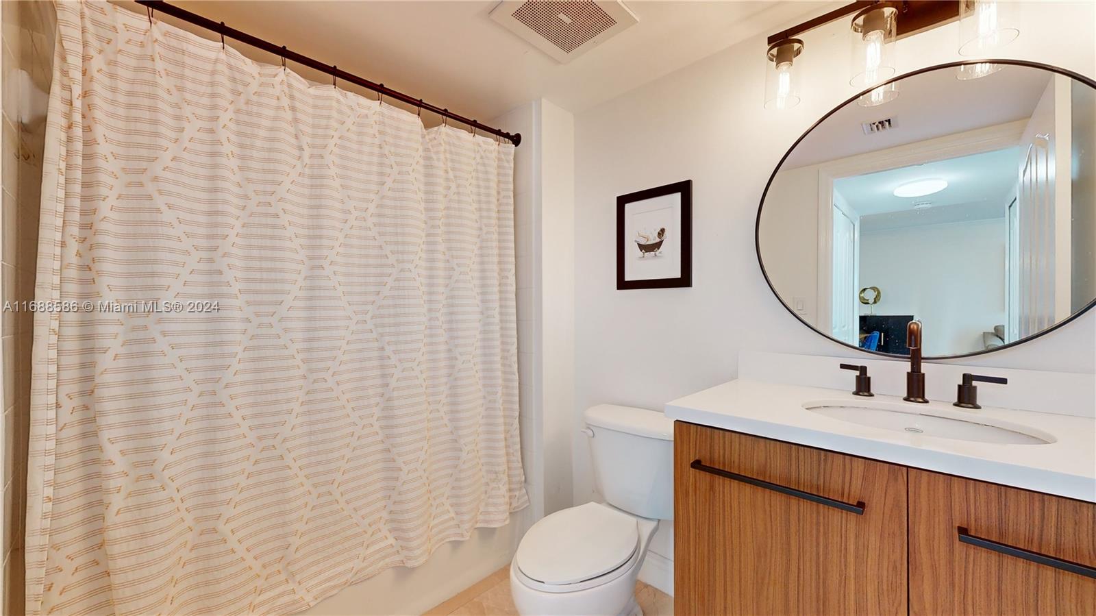 DA VINCI ON DOUGLAS CONDO - Residential
