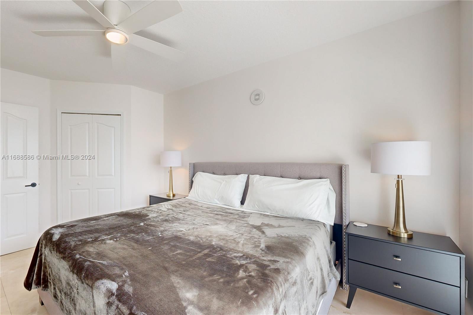 DA VINCI ON DOUGLAS CONDO - Residential