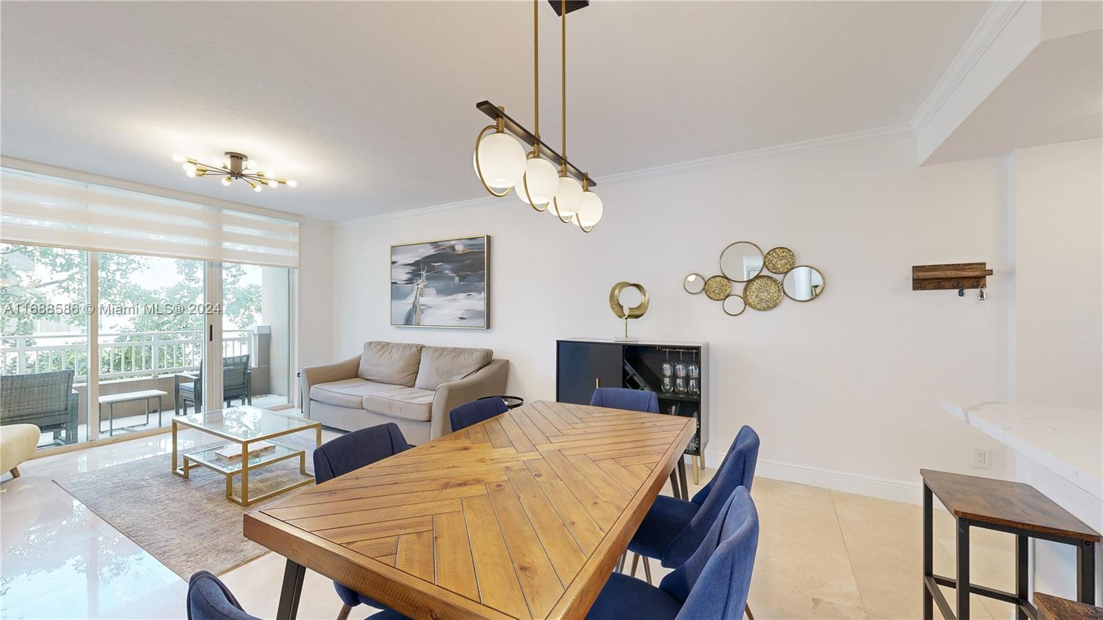 DA VINCI ON DOUGLAS CONDO - Residential