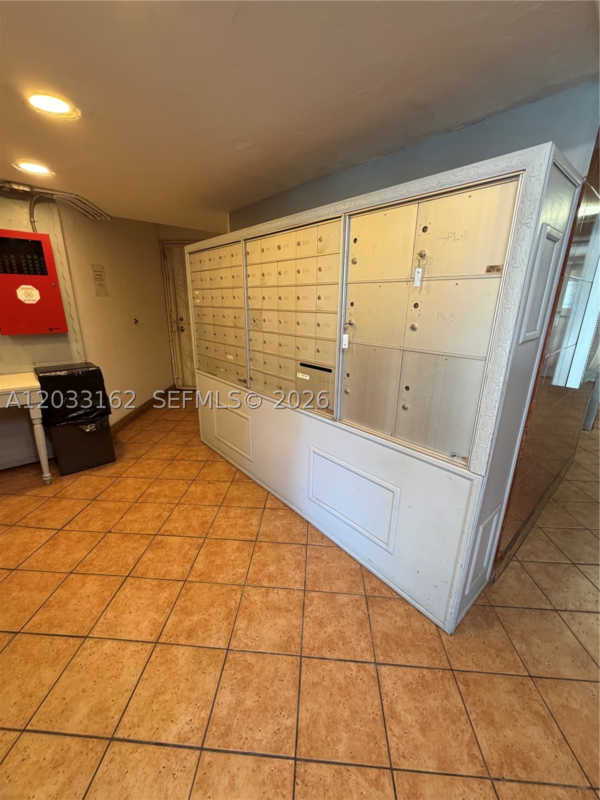 FIFTH MOORINGS CONDO - Residential