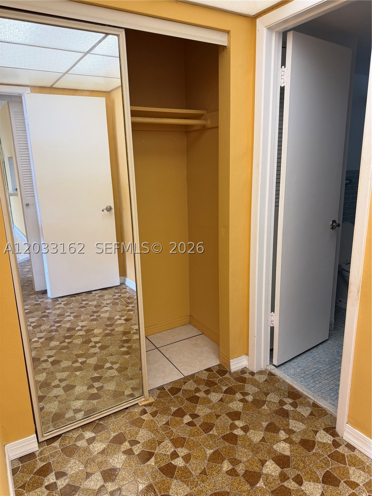 FIFTH MOORINGS CONDO - Residential