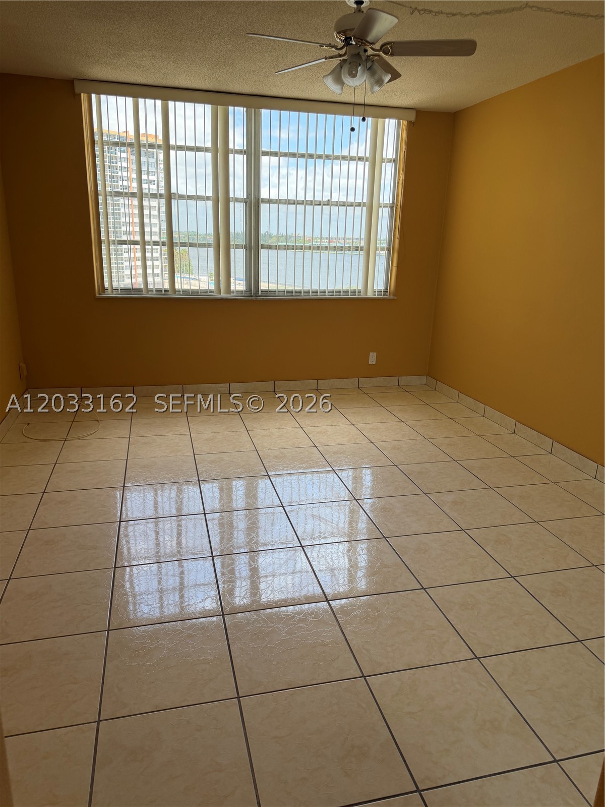 FIFTH MOORINGS CONDO - Residential
