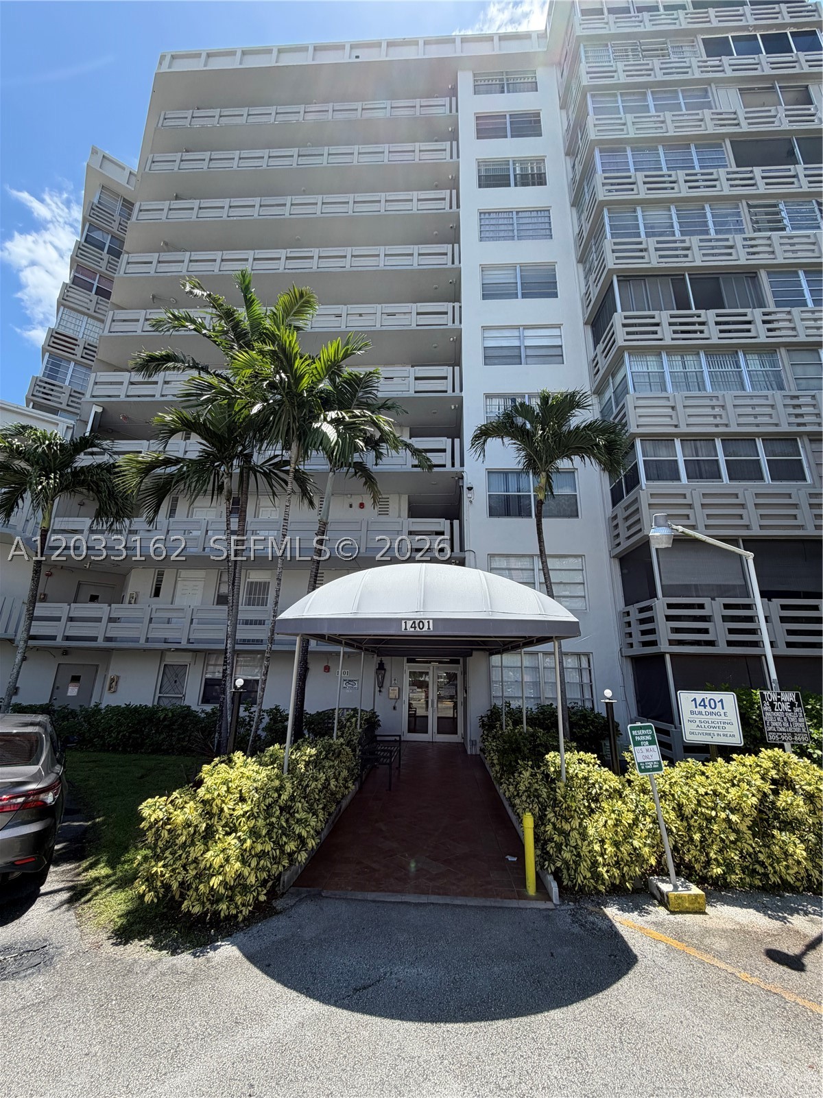 FIFTH MOORINGS CONDO - Residential