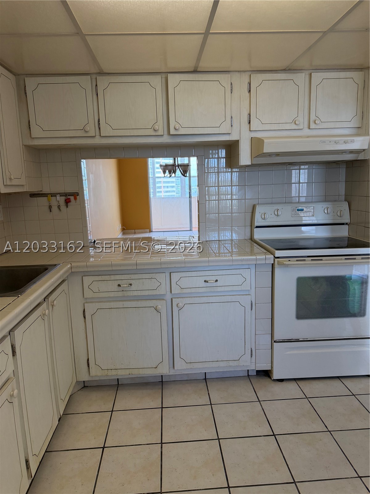FIFTH MOORINGS CONDO - Residential