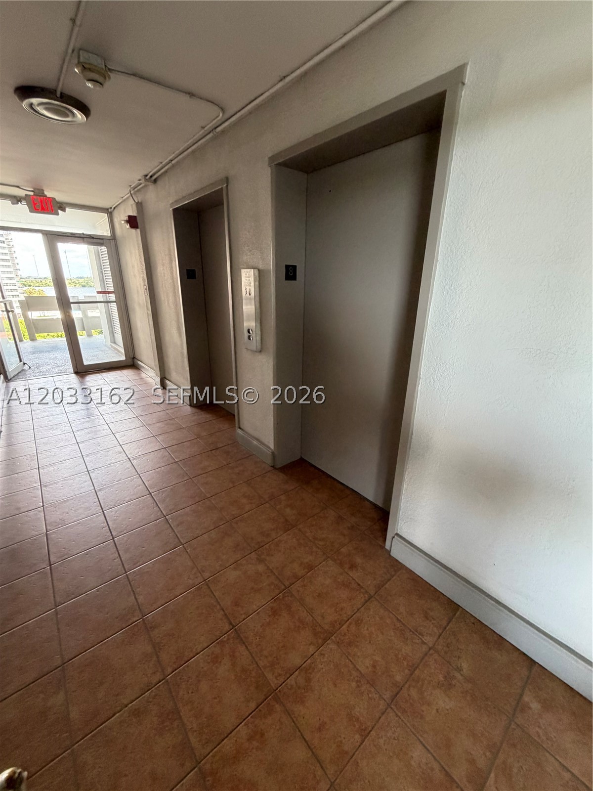 FIFTH MOORINGS CONDO - Residential